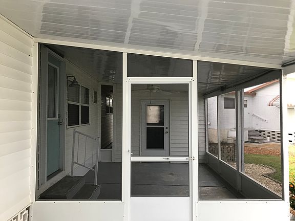 Screen lanai