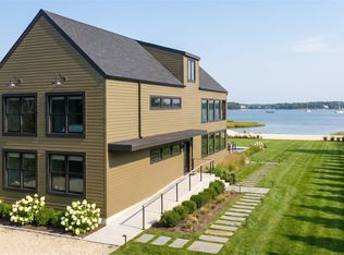 36 Pine Ave, Riverhead, NY 11901