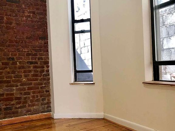 3rd image of 319 E 91st St #12A