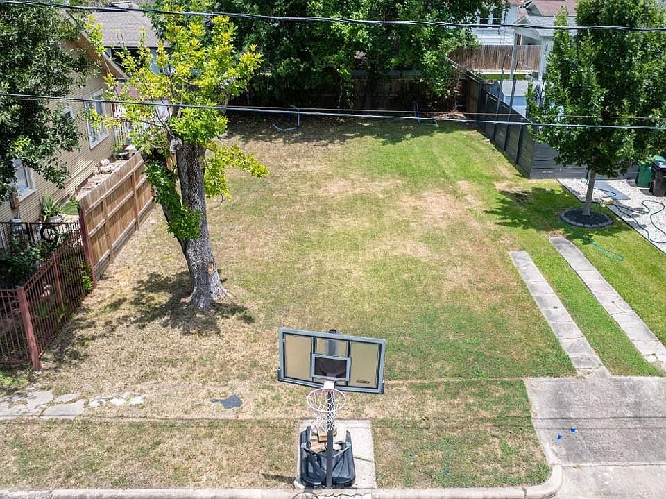 1st image of 3112 Hyacinth St