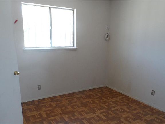 5th image of 5616 Edinburg Dr
