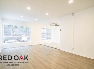 128 N Catalina St #4, Los Angeles, CA 90004