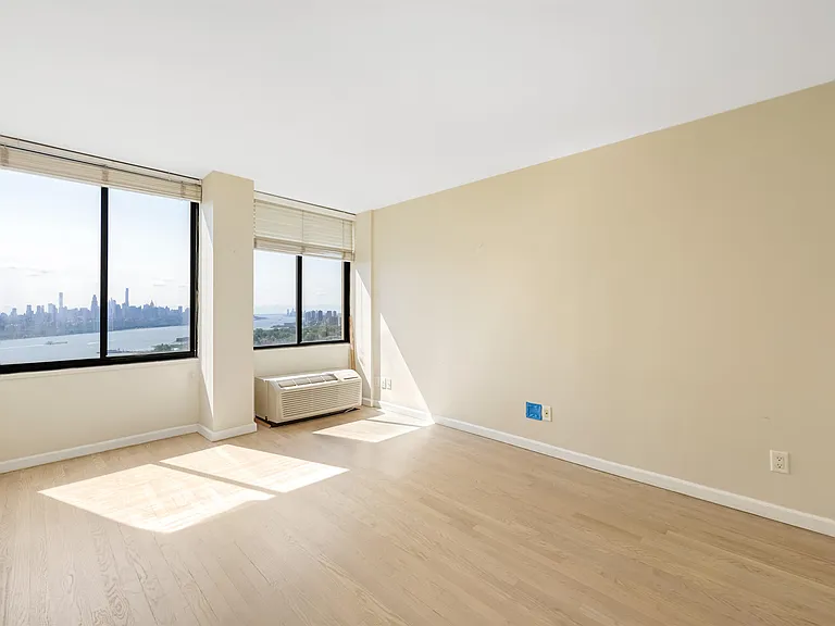200 Winston Dr #2019 — Photo 21