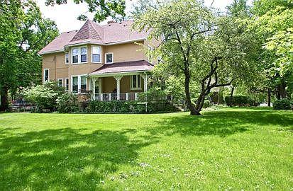2nd image of 5823 N Nicolet Ave