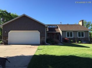 2010 Brookside Dr, Albert Lea, MN 56007