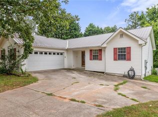 5705 Freeman Dr, Cumming, GA 30028