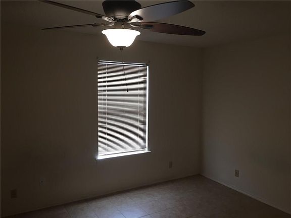 3rd image of 3617 Hulen Park Cir