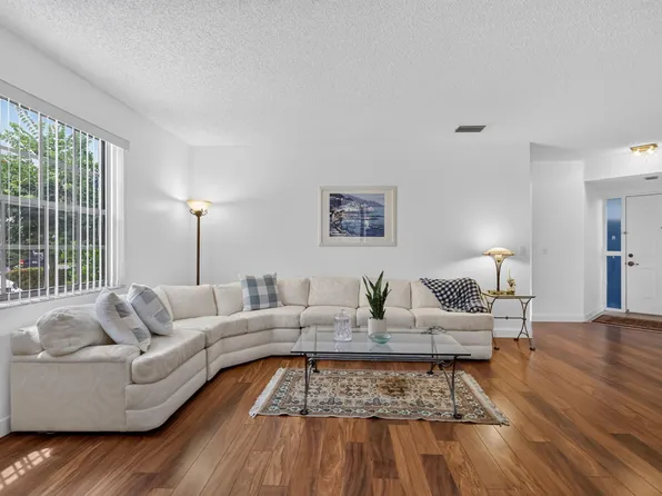 5135 FLORIA Drive #G, Boynton Beach, FL 33437