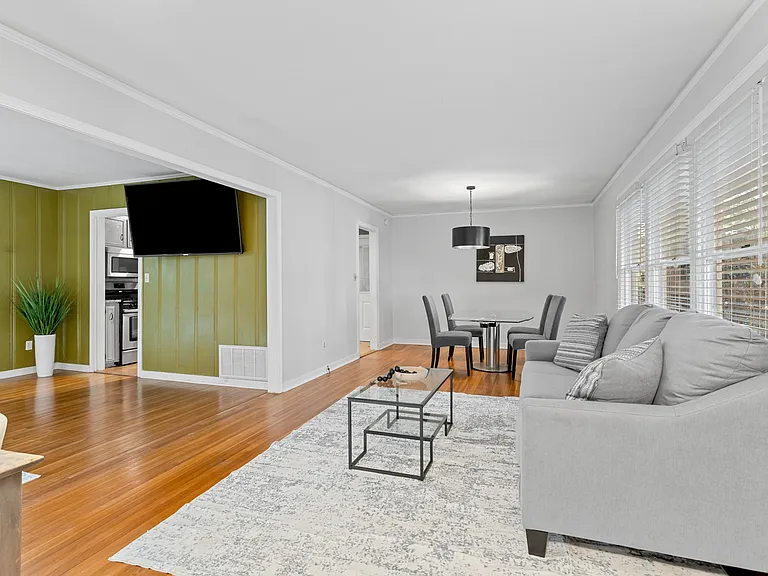 5430 Pine Lane Dr — Photo 10