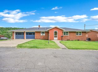 22 Ross St, Nanticoke, PA 18634