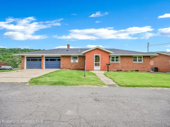 22 Ross St, Nanticoke, PA 18634