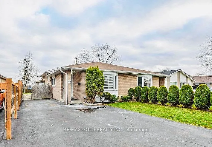 67 Archdekin Dr S photo 1