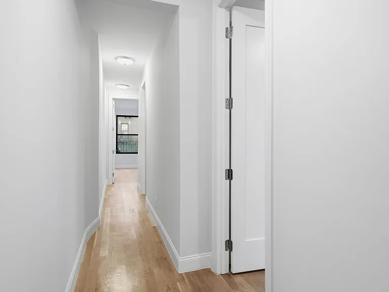 48 Pinehurst Ave #44 — Photo 11