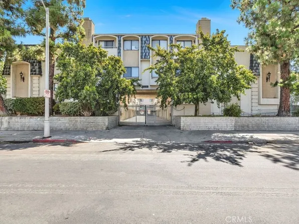 7230 Kelvin Ave APT 15, Winnetka, CA 91306