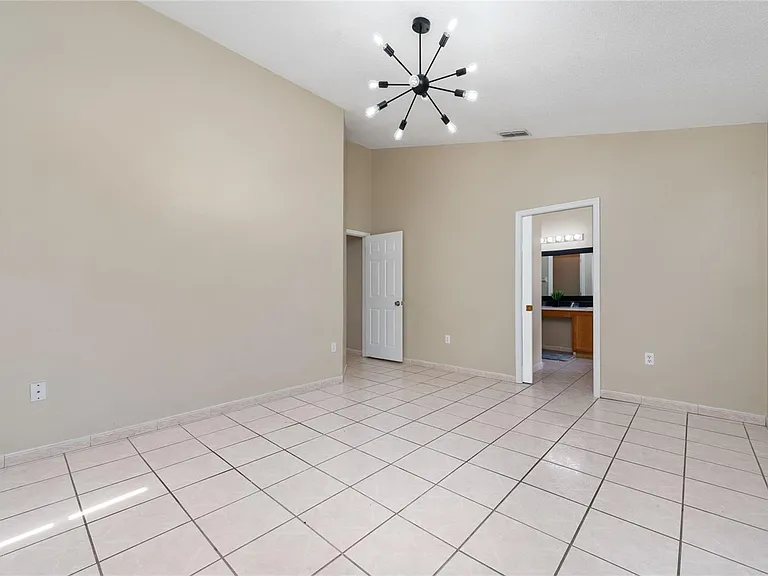 12868 Gettysburg Cir — Photo 27