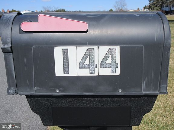 3rd image of 144 Pine Valley Dr