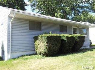 10653 Spring Garden Dr, Saint Louis, MO 63137