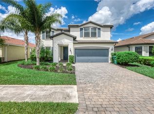 2133 Clementine St, Naples, FL 34120