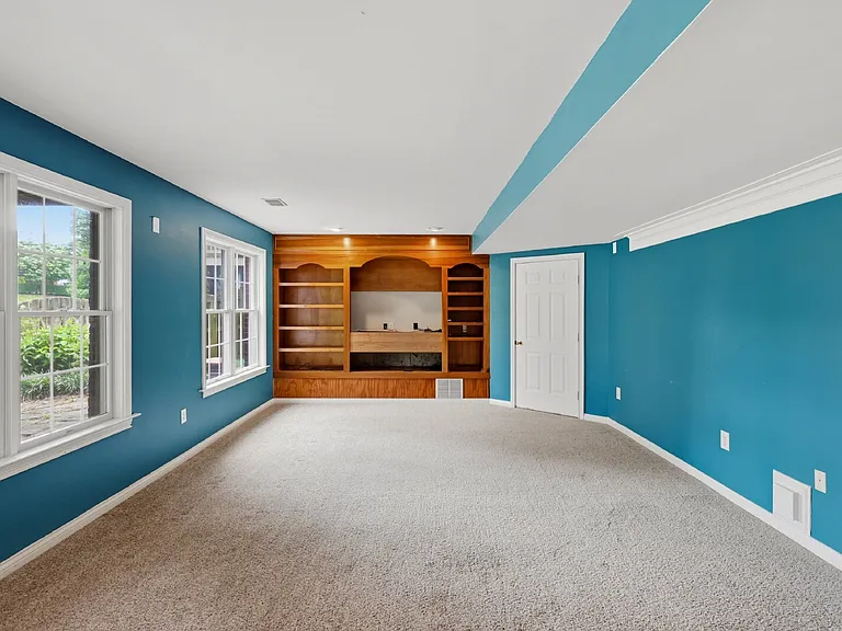 3237 Mantilla Dr — Photo 34