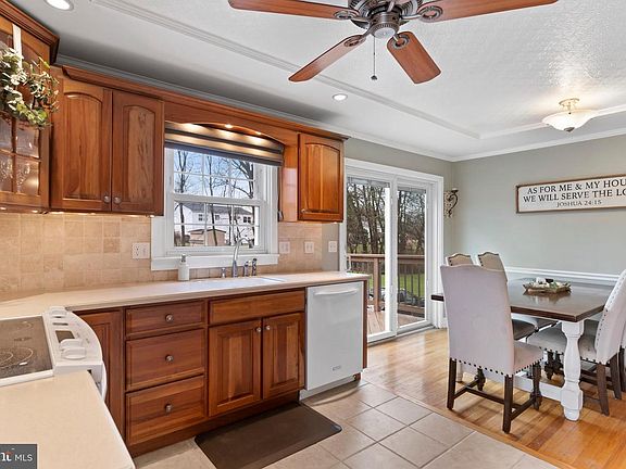 2nd image of 6507 Jonestown Rd