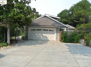 79 Orchard Rd, Orinda, CA 94563