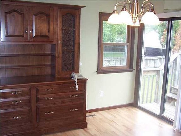 Dining Area with Slider