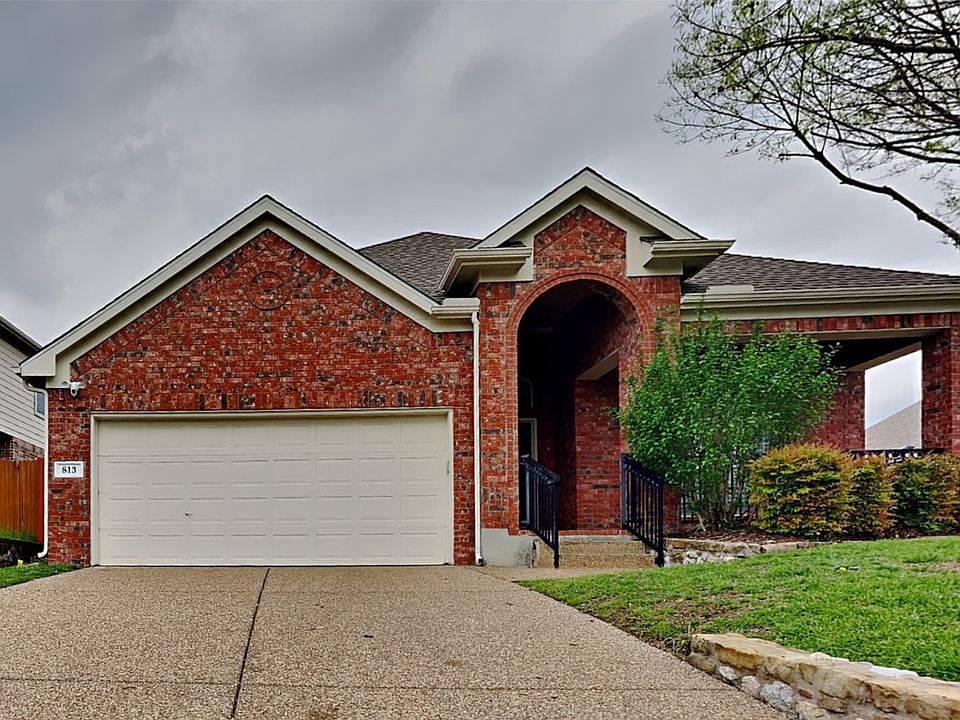 1st image of 813 Dogwood Dr