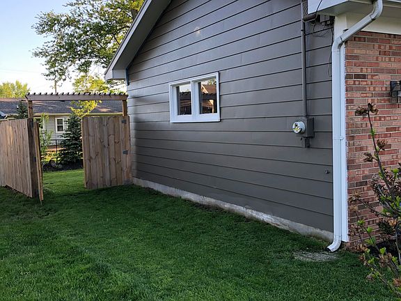 New wood fence/gate