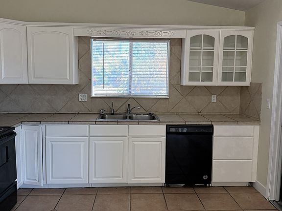 5th image of 6617 Baywood Ave