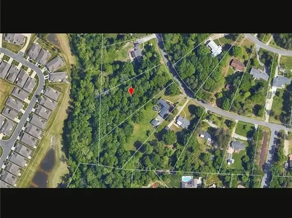 2107 Sprucewood Dr, Greensboro, NC 27407