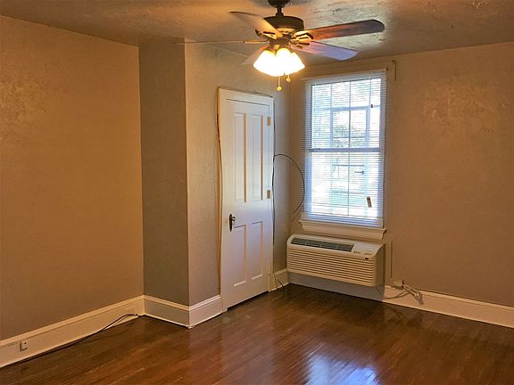 4th image of 2101 E Market St APT C