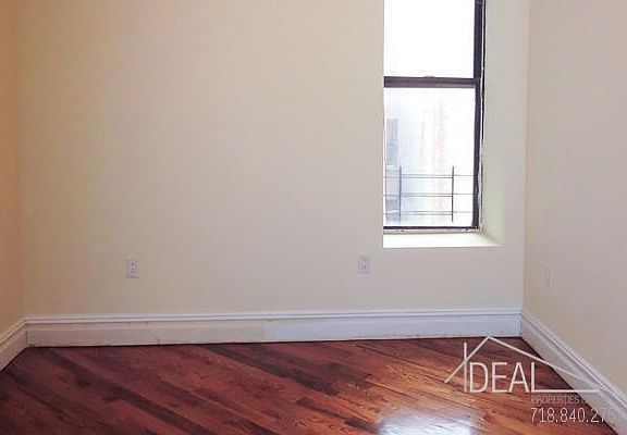3rd image of 1140 Bergen St