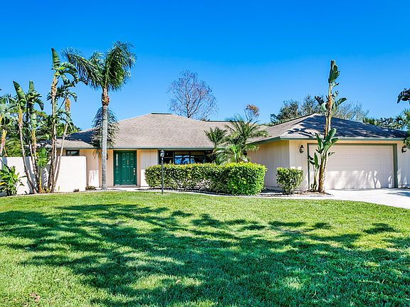 2nd image of 3115 NE Loquat Ln