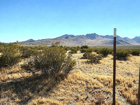 4th image of 064-400-39 Tumbleweed St