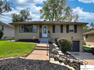 4833 Polk St, Omaha, NE 68117
