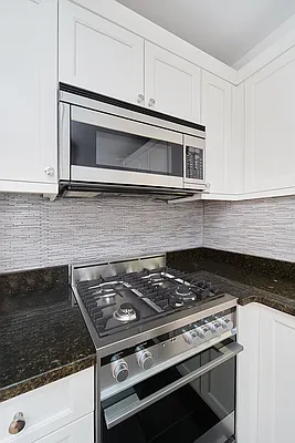 Rented by Living New York | media 9