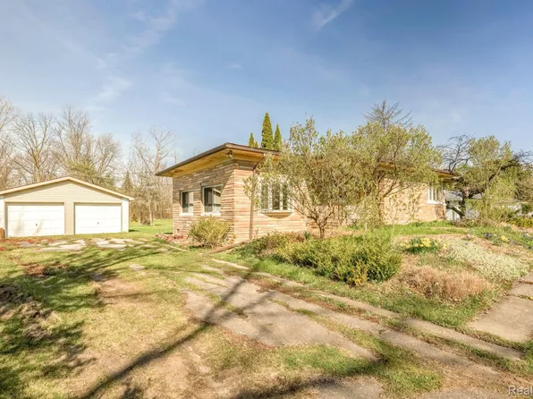 936 Colorado St, Marysville, MI 48040