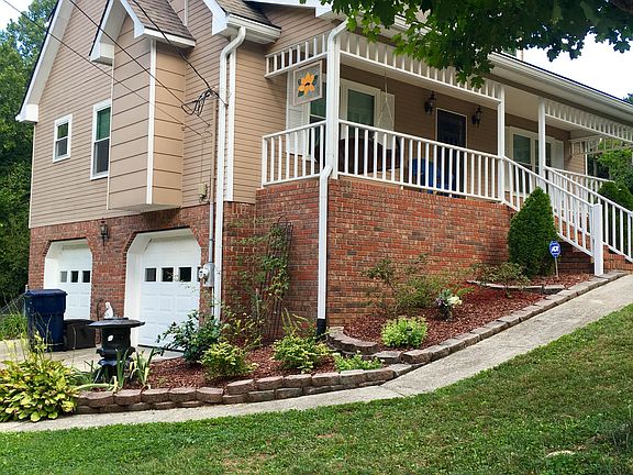 3rd image of 150 Valley Breeze Trl