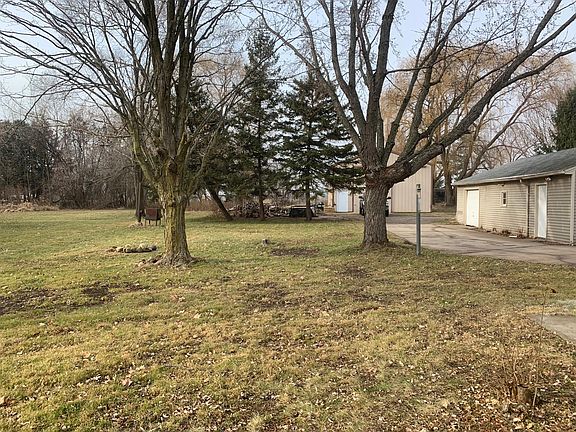 2nd image of N6493 Elm Dr