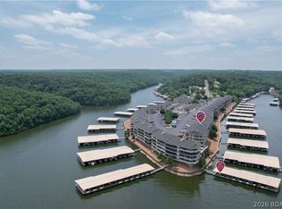 611 Lazy Days Rd APT R-8, Osage Beach, MO 65065