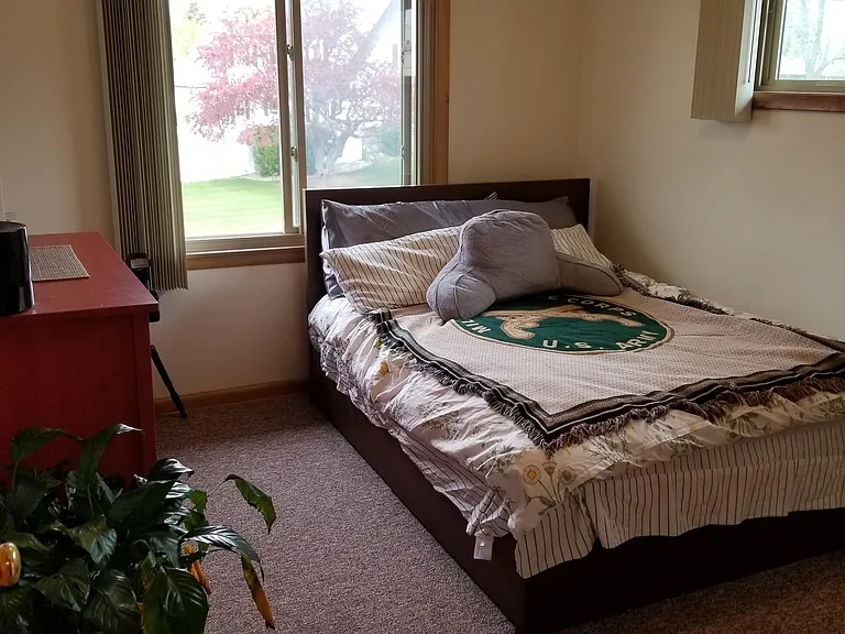 W169N8884 Hoyt Dr #13 — Photo 6