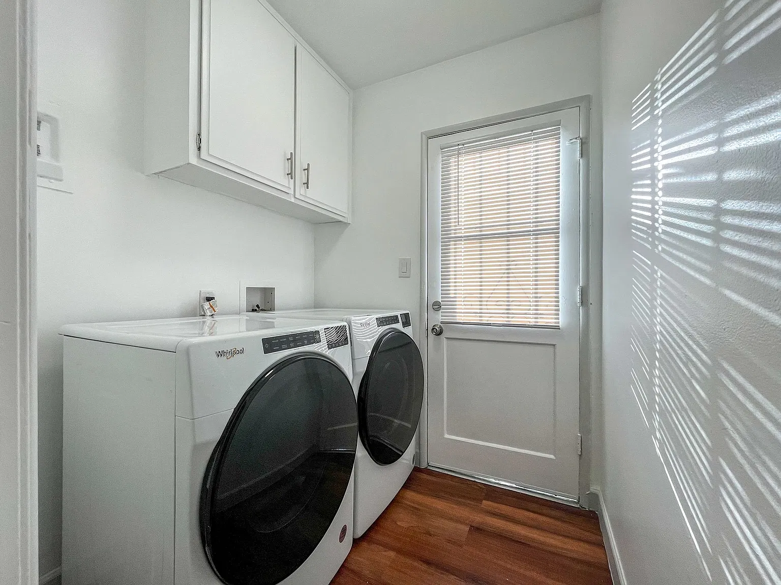 3556 W 113th St — Photo 3