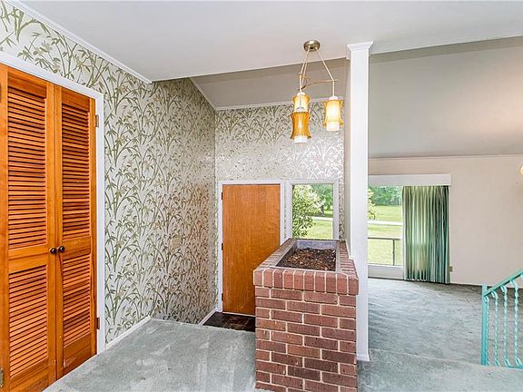 5th image of 1638 Louis Ln
