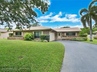 9422 NW 4th St, Coral Springs, FL 33071