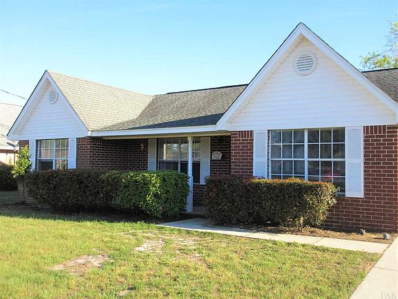 3rd image of 1505 Kitty Hawk Dr