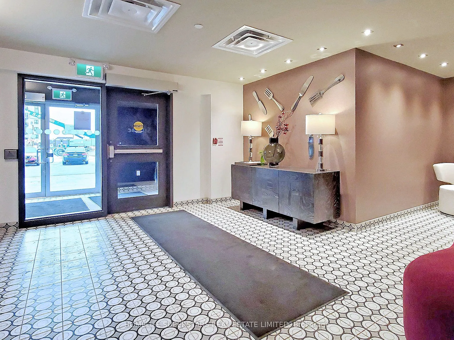 3 bed, $2,450 — Photo 3