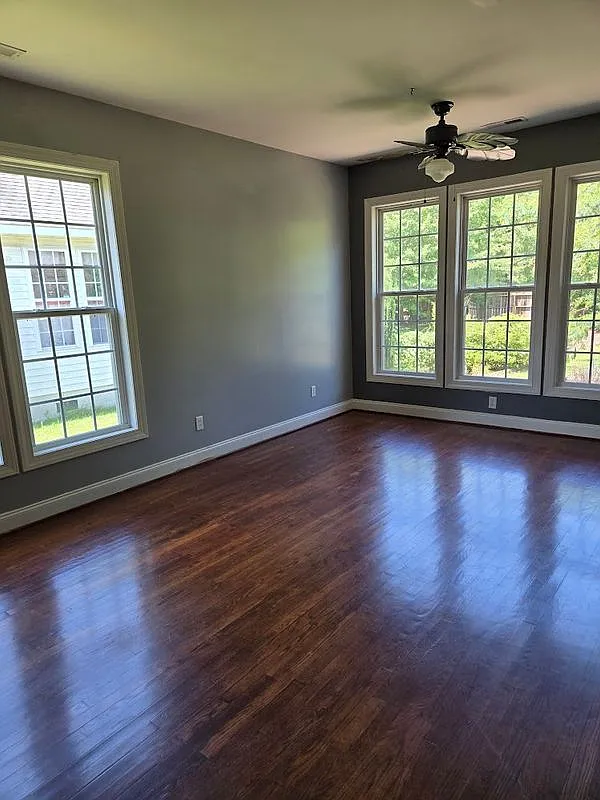 3 bed, 2.0 bath, 1680 sqft, $2,200 — Photo 2