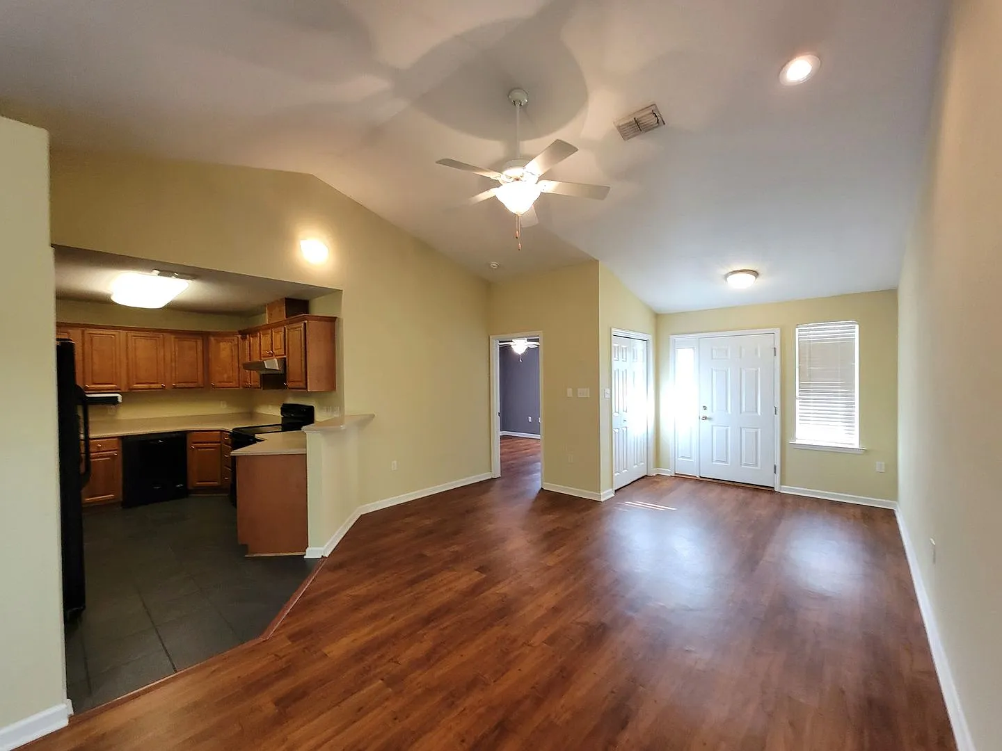 Lovely 3 bedroom town home off Apalachee Pkwy for rent September 1, 2026 $1695 — Photo 4