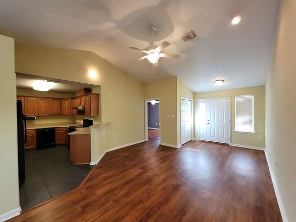 4th image of 2372 Quazar Cir