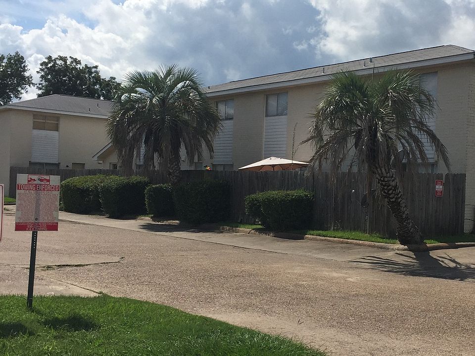 1st image of 200 Bower Dr APT 45